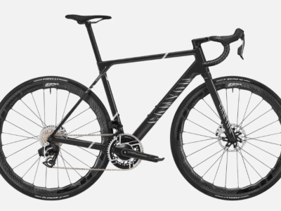 Vélo de course carbone